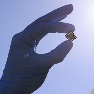 L-Effiċjenza taċ-Ċelloli Solari Tlaħħaq 33.9%, Tkissir Rekord Dinji